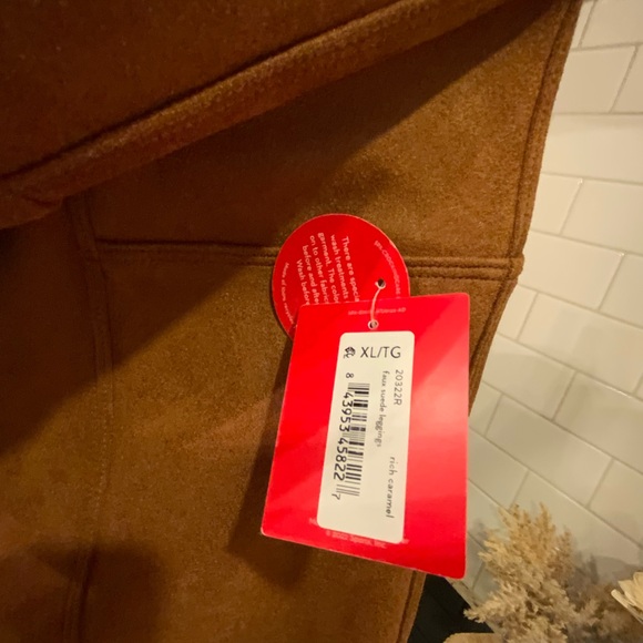 Spanx Suede Leggings NWT $168 - Picture 3 of 5
